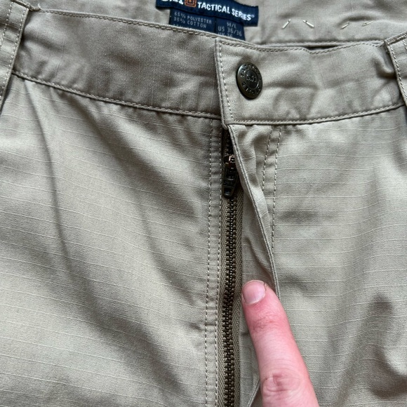 5.11 Tactical Men’s 36x36 (Fits 34x32) Taclite Pro Pants Cargo Ripstop Flaw READ - Picture 5 of 11
